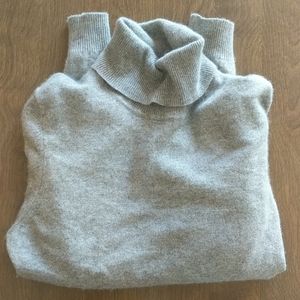 Grey 100% cashmere turtle neck